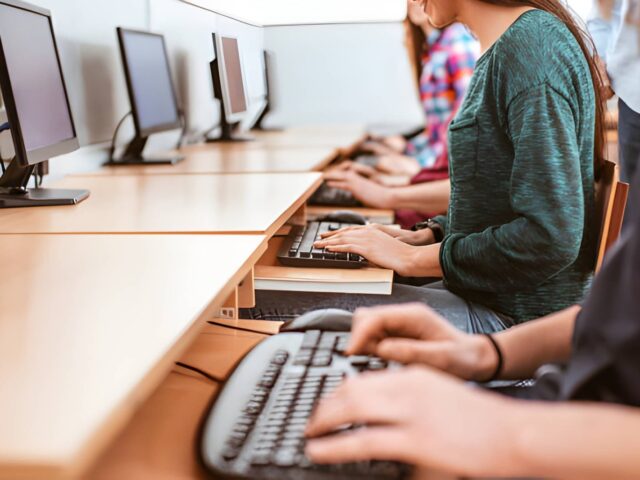 TCF Canada : pourquoi les dernières questions d’écoute sont si difficiles ?